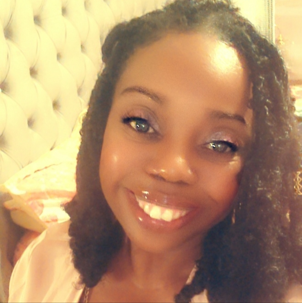 Meet your Posher, Suzette